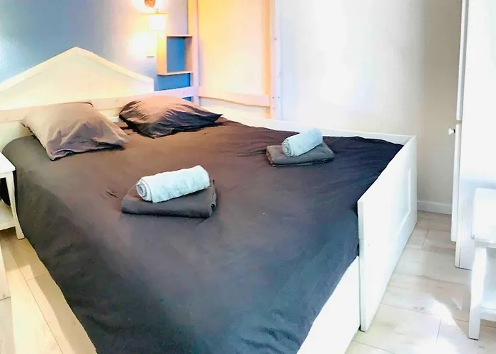 Апартаменты Le Jardin Bleu Agreable T2 Vue Mer, Piscine, Jardin