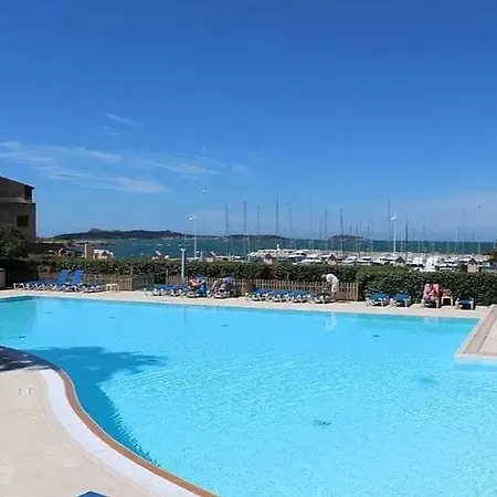 Le Jardin Bleu Agreable T2 Vue Mer, Piscine, Jardin דירה *