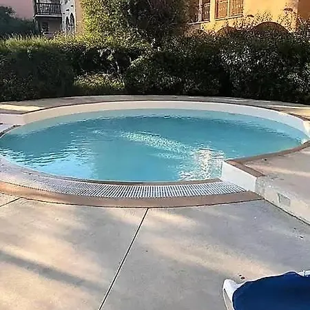 Le Jardin Bleu Agreable T2 Vue Mer, Piscine, Jardin דירה