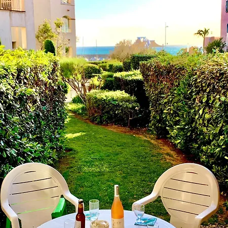 Le Jardin Bleu Agreable T2 Vue Mer, Piscine, Jardin דירה *