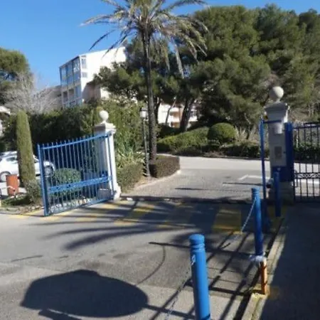 דירה Le Jardin Bleu Agreable T2 Vue Mer, Piscine, Jardin סיס-פור-לה-פלאז'